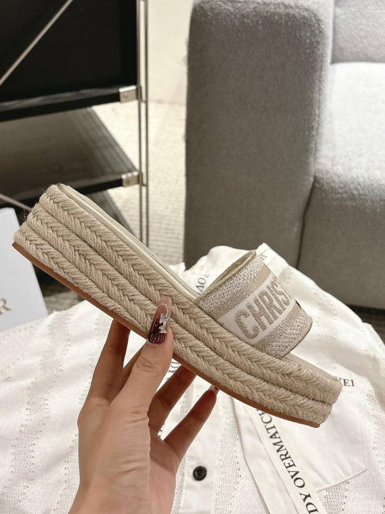 Dior Dway Raffia Embroidered Platform Wedge Slide-3